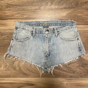 Vintage Wrangler Denim Jean cut-off Shorts - Frayed - Mid-rise - VERY cheeky
